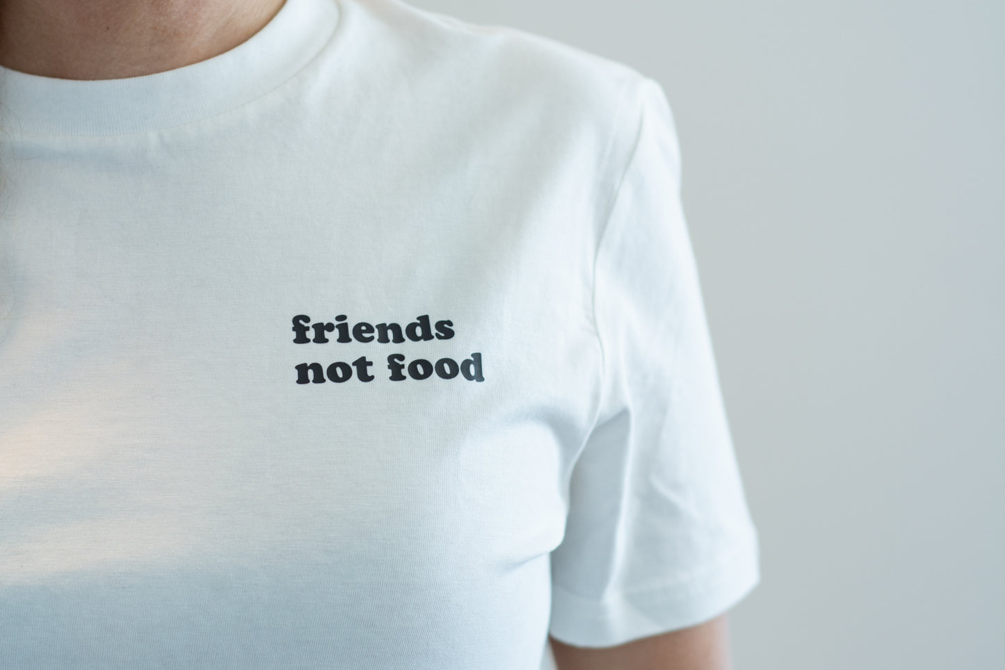 Shirt "friends not food" unisex