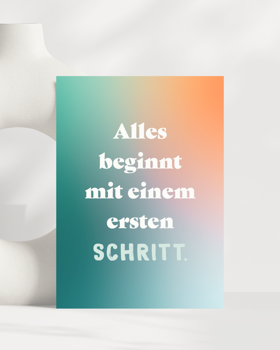 Postkarte "Alles beginnt mit einem ersten Schritt"