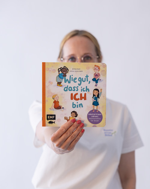 Avalino liest Affirmationsbuch für Kleinkinder von Britta Kiwit