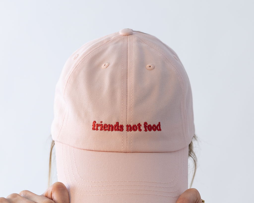 Cap "friends not food" pink
