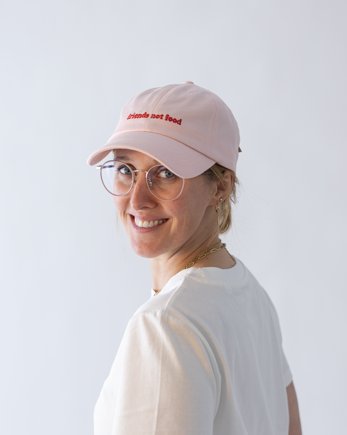 Cap "friends not food" pink